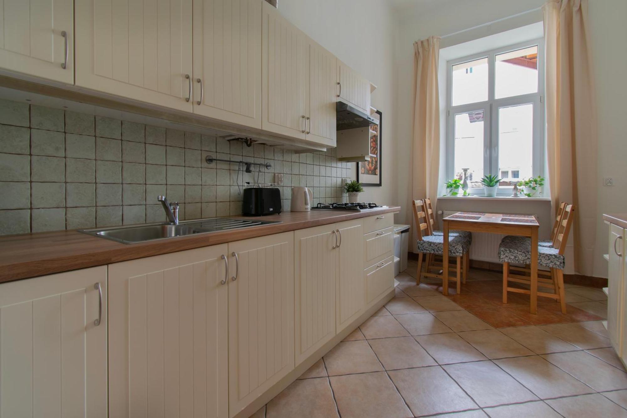 Ground Floor Family Apartment 크라쿠프 외부 사진
